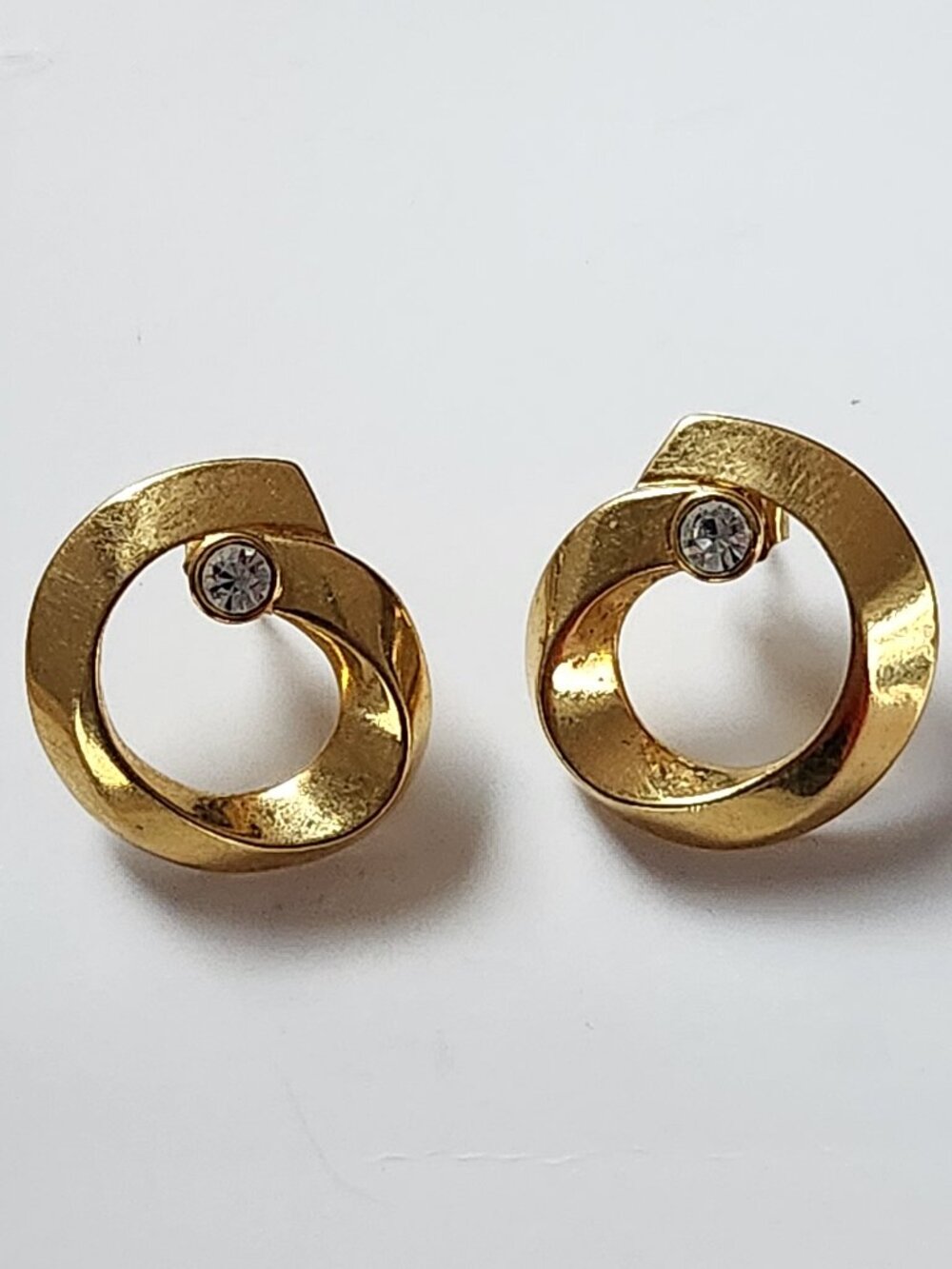 Vintage Gold Tone Geometric Rhinestone Circle Earrings